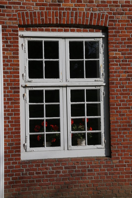 Kostenloses Foto: Altes Bauernhausfenster - pixelio.de